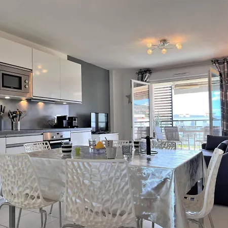 Charmant T2 Climatise Avec Grande Terrasse, Piscine Et Parking Privatif, Proche Plage Et Commerces. - Fr-1-251-441 Le Lavandou Exterior photo